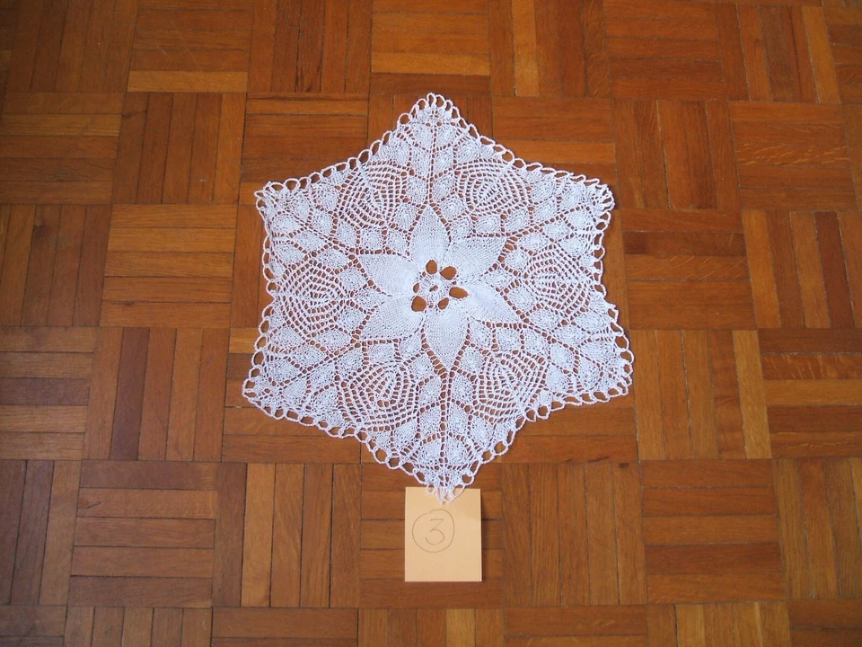 Joli napperon en DENTELLE aux AIGUILLES - Needle-knitted lace doily - Vintage /3 - Photo 1/1