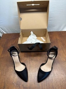 Call It Spring Heels Daliaa 001 US 6.5 Black CLosed toe Strap Vegan B.E.D Foam - Picture 1 of 10
