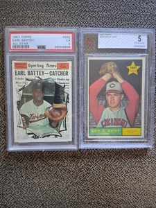 1961 Topps Baseball Lot - High Numbers HUNT #556 BVG 5, BATTEY ALL-STAR #582 PSA 5 - Bild 1 von 2
