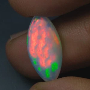 4.33 ct Ultra Rare ! Marquise Cut UnHeated 100% Natural Welo Opal From Ethiopia - Picture 1 of 6