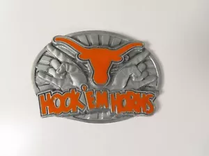 VTG UT LONGHORNS HOOK EM HORNS Pewter Belt Buckle Texas Licensed 3.5 x 2.5 - Picture 1 of 2