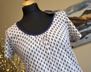 FAT FACE Fatface Womens Top Crew Neck Southsea Indigo Diamond Linen Sz 8 UK - Picture 1 of 13