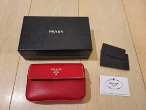 Prada Clutch Rot NEU Mit Karton Tasche - Bild 1 von 9