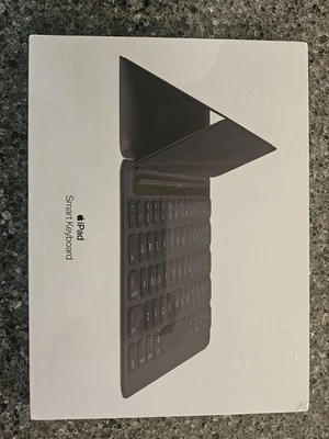 Apple iPad Gen 10.2" Pro 10.5" Air 3rd Gen Smart Keyboard. A1829 OEM MX3L2LL/A - Image 1 of 4