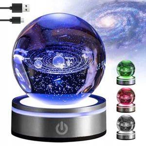 3D LED USB Kristallkugel Nachtlicht 6 Farben Mondlampe, Sonnensystem Glaskugel - Bild 1 von 13