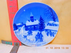 ROYALE BLUE WINTER CHINA  CHRISTMAS PLATE PLATE FROM 1969 - NO DAMAGE!  - Picture 1 of 2
