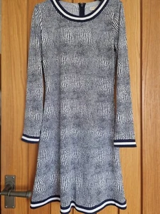 Michael Kors stretch Dress - Picture 1 of 10