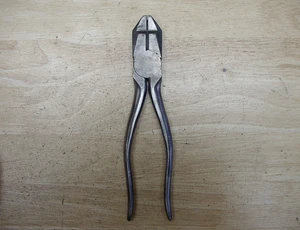 Vntg Unbranded Side Cutting Linesman Pliers,9/16" Jaws,8-3/8",EXC Cutting Edges - Picture 1 of 17