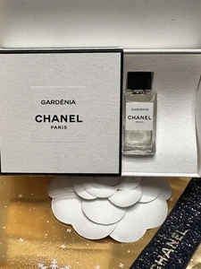 Chanel Les Exclusifs GARDENIA Miniature Perfume Sample Dabber Bottle Collectors - Picture 1 of 3