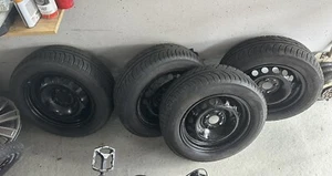 Toyo - 175/65 R14 - DOT 1518 - 4x auf Stahlfelgen (Winterreifen) - Bild 1 von 4