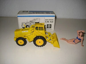 VOLVO BM LM 841 RADLADER #125.1 NZG 1:50 OVP - Picture 1 of 5