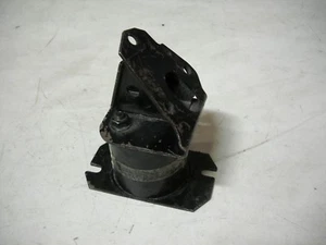 SUPPORTO MOTORE ALFA ROMEO GIULIA - GT - 1750 - NUOVO - Foto 1 di 1