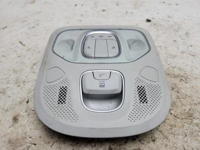 ПЕРЕДНИЙ ВНУТРЕННИЙ ФОНАРЬ ДЛЯ ЧТЕНИЯ НА КРЫШЕ FIAT 500X С ПАНОРАМНЫМ ПЕРЕКЛЮЧАТЕЛЕМ НА КРЫШЕ 2015–2021 - Изображение 1 из 4