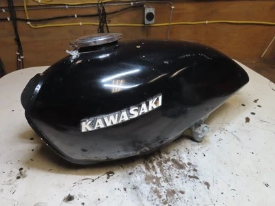 Kawasaki KZ400 KZ400S 1975 tanque de gasolina Foto 1 de 4