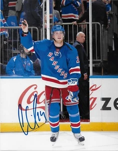 Signed Oscar Lindbergl New York Rangers Autographed 8x10 Photo #1 Original - Picture 1 of 2