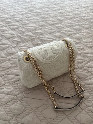 NUEVO Bolso de Hombro Convertible Pequeño Tory Burch Suave Fleming Crema BOUCLE Tela Foto 1 de 4