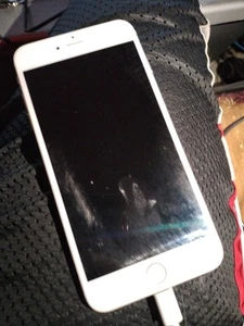 Apple iPhone 6 Plus - 16GB - Silver (Unlocked) - Afbeelding 1 van 4