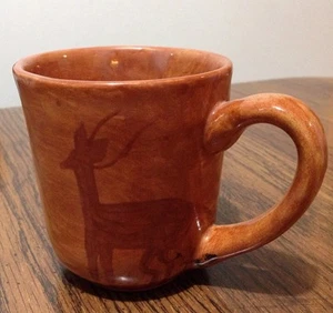 Taza de café de arcilla de tierra pintada a mano Kazuri Kenya - Imagen 1 de 4