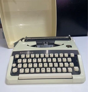 Máquina de escribir Brother antigua Showa retro - Imagen 1 de 6