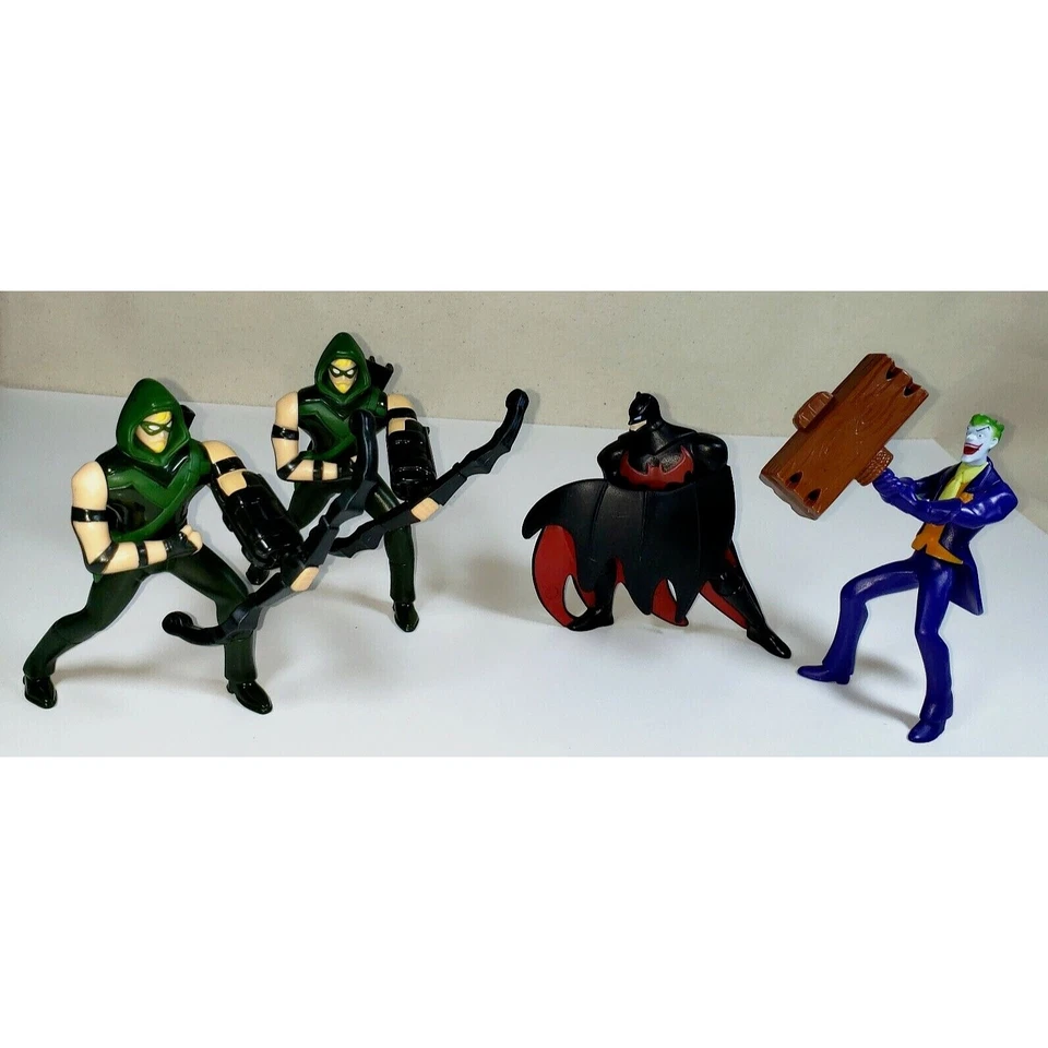 Lote de figuras de acción Batman Joker & Hammer 2 flechas verdes McDonald's Happy Meal Foto 1 de 4