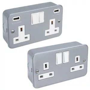 METAL CLAD 13 Amp Double 2 Gang Switched Socket Industrial Wall USB Plug Socket - Picture 1 of 16