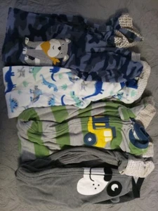 Pijama Carter's con patas talla 4t para niño - Imagen 1 de 6