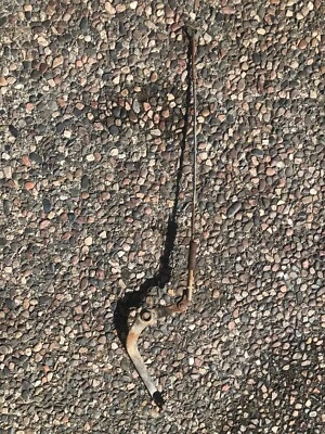 Yamaha TW200 TW 200 1987 varilla de freno trasera línea resorte y sensor de luz de freno 87-20 Foto 1 de 4