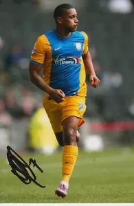 FOTO 2 DE CHRIS HUMPHREY FIRMADA A MANO POR PRESTON NORTH END 6X4. - Imagen 1 de 1