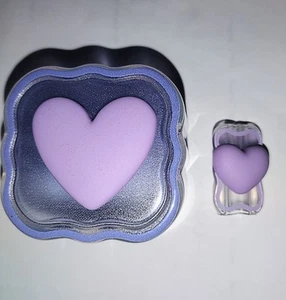 Lavender Hearts Phone Charging Adapter Protector And Cord Protecter - Zdjęcie 1 z 3