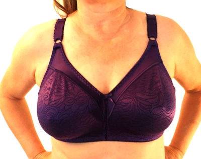 Sujetador satinado Bali púrpura doble soporte sin aros 38C 3372 nuevo sin etiquetas Foto 1 de 4