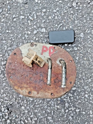 Unidad de envío de depósito de combustible para Mazda 626 1983-1987, usado Foto 1 de 4