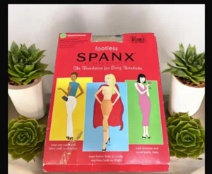 Footless SPANX Body Shaping Pantyhose Medium Control  Below Knee Size F Nude 1 - Picture 1 of 4