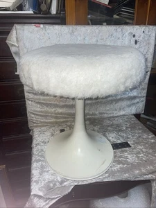 Vintage Cream Tulip Stool 1960 For Shespshin Cover 40x42cm - Picture 1 of 7
