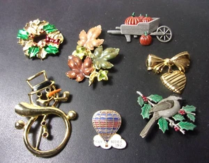 Vintage Jewelry Brooch Pin Lot Snowman Wreath Bird Heart Autumn Hot Air Balloon - Picture 1 of 6