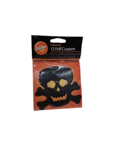 Posavasos de fieltro reutilizables Wilton Halloween calavera y huesos cruzados 12 quilates, - Imagen 1 de 4