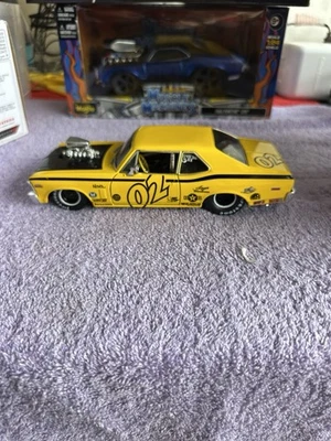 Transformers Bumblebee – 1977 Chevy Camaro – Hasbro/Paramount – 1:24 Diecast - Image 1 of 4
