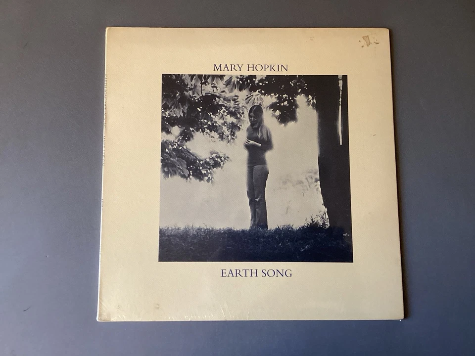 Mary Hopkin EARTH SONG OCEAN SONG LP~1971 Apple SMAS 3381 -STERLING - New/Sealed - Image 1 of 4