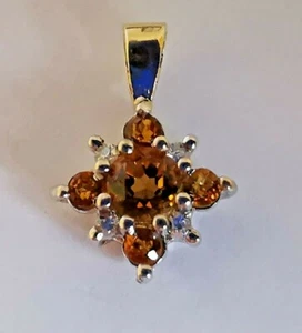 9ct 375 GOLD CITRINE & CLEAR PENDANT orange & sparkly 9 stone cluster 10x10mm - Picture 1 of 12