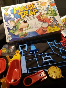 2005 Milton Bradley MB Mouse Trap Board Game - Picture 1 of 11