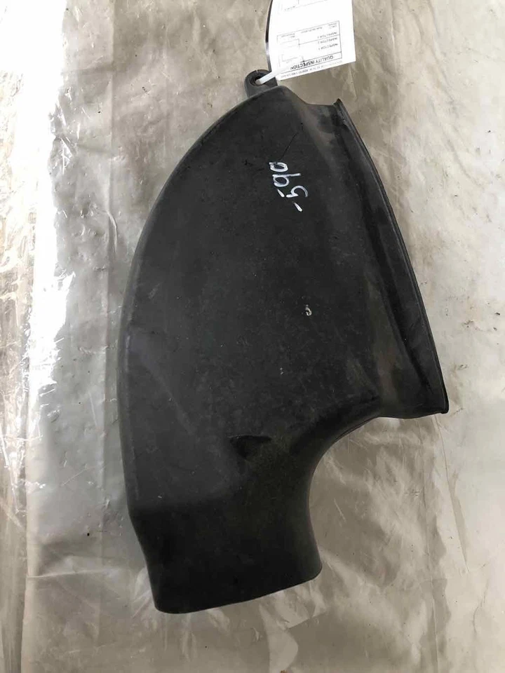 Lexus GS300 1999 sedán entrada de aire conducto resonador tubo de conducto 17751-46110 3,0 L fabricante de equipos originales Foto 1 de 4