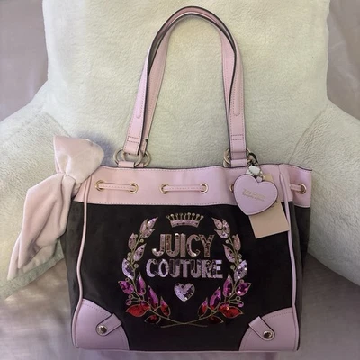 Nuevo Bolso de Mano Juicy Couture Clásico Juicy Never Dies Daydreamer Viral Rosa Marrón Foto 1 de 4