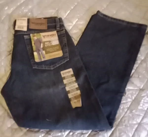WRANGLER Rugged Wear Relaxed, Straight Leg Jean Union Blue,  Size: 32 X 30" NEW! - Picture 1 of 9