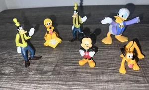 Walt Disney - Mickey And Friends Collectible Figures, Lot Of Six 6 - Picture 1 of 12