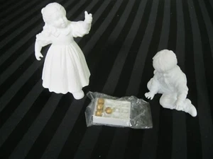 Juego de estatuillas de porcelana blanca C-152 Department 56 colgando los adornos - Imagen 1 de 5