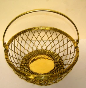 Brass Basket w/ Handle Woven Food Service Or Decoration 9 Diameter x 3.5" INDIA - Picture 1 of 7