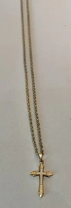 14 Karat Gold Kreuz Anhänger mit goldfarbener Kette - Bild 1 von 4