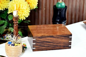 Caja de urnas grandes de madera para cenizas humanas o de mascotas | urnas de cremación para mascotas - Imagen 1 de 6