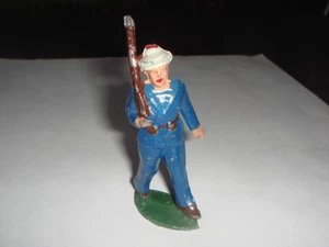 FIGURINE EN PLOMB MARIN BLEU FUSIL SUR L'EPAULE - Picture 1 of 1
