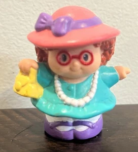 Fisher Price Little People Maggie Holding Purse Sun Hat Pearls Toy Replacement - Picture 1 of 8