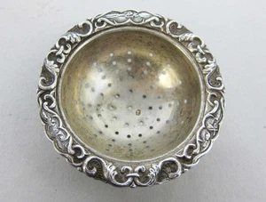 FINE ANTIQUE DUTCH SOLID STERLING SILVER TEA STRAINER netherlands - Picture 1 of 7